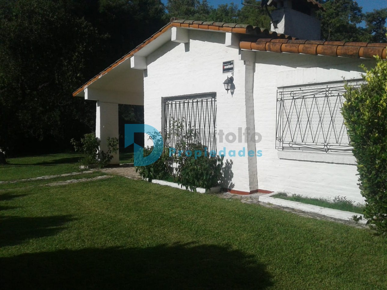 Increible Casa Quinta en un Predio Parquizado de 2568 m²