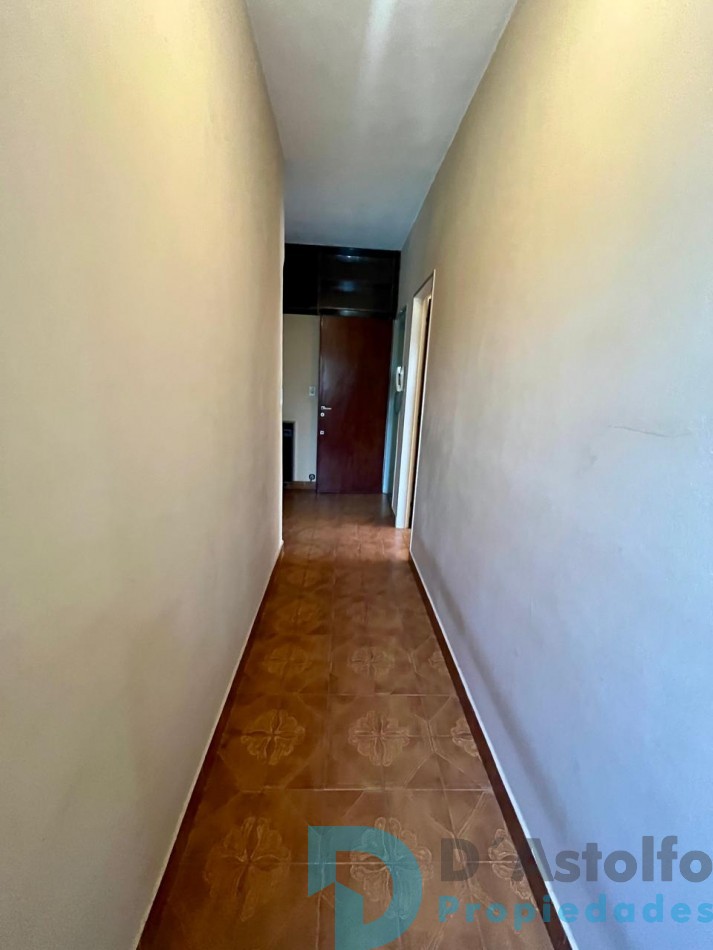 Excelente propiedad 5 ambientes en primer Piso
