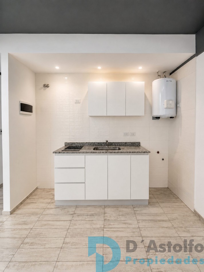 Impecable monoambiente c/cochera en alquiler