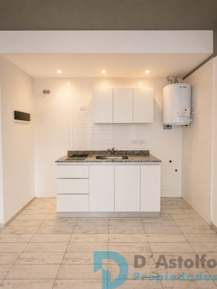 Impecable monoambiente c/cochera en alquiler