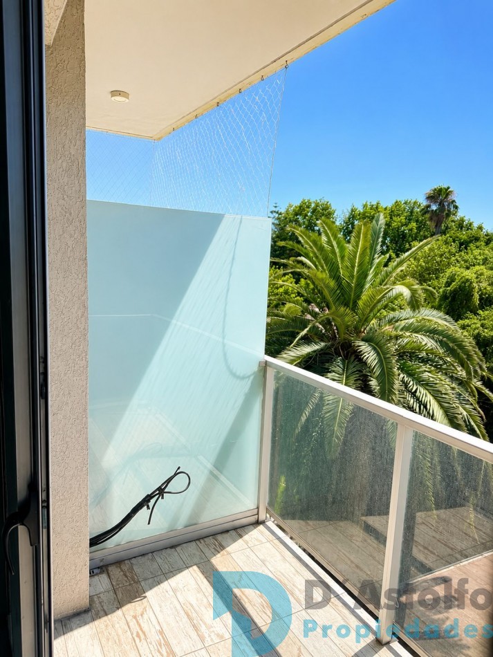 Impecable monoambiente c/cochera en alquiler