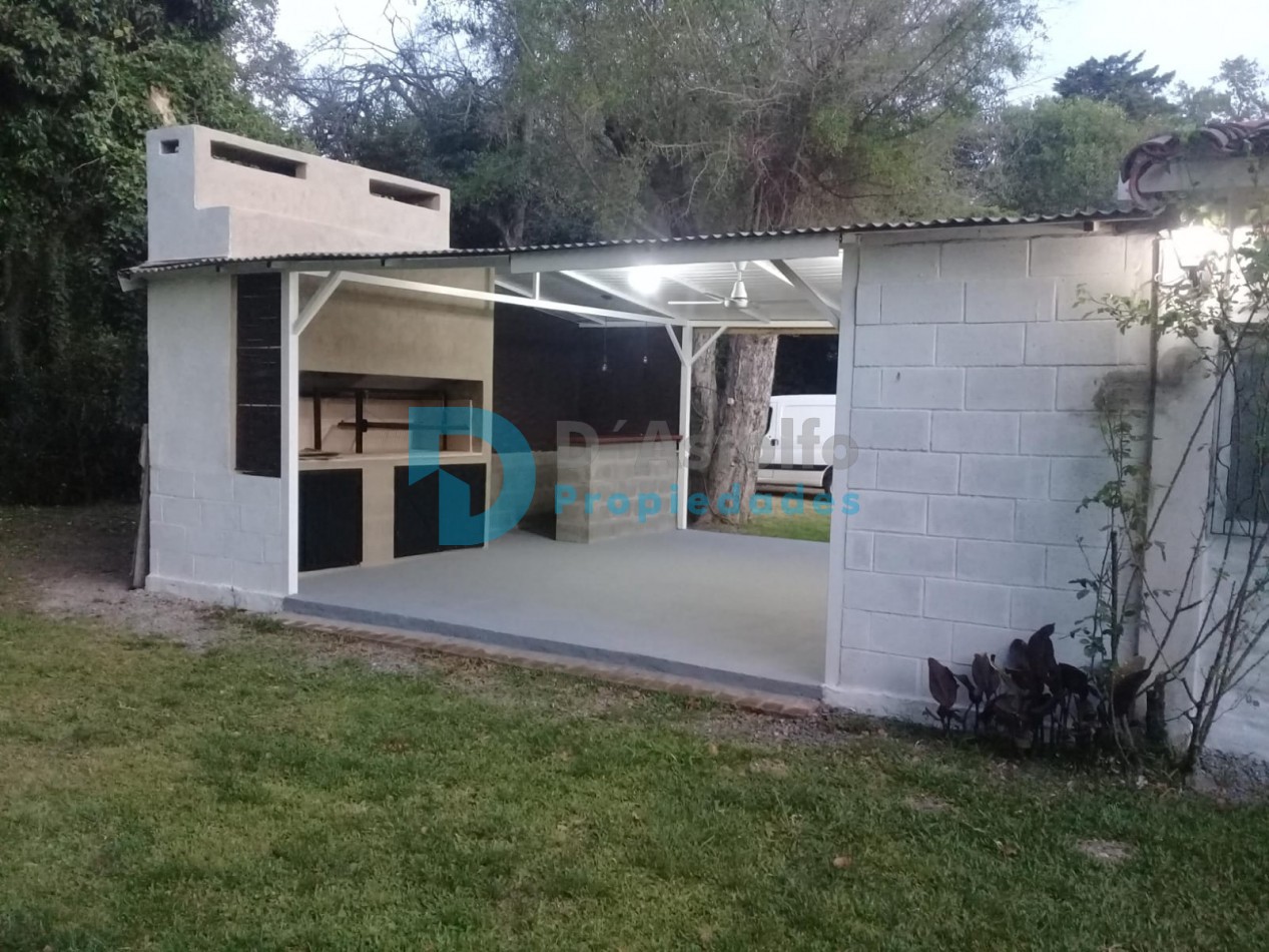 Increible Casa Quinta en un Predio Parquizado de 2568 m²